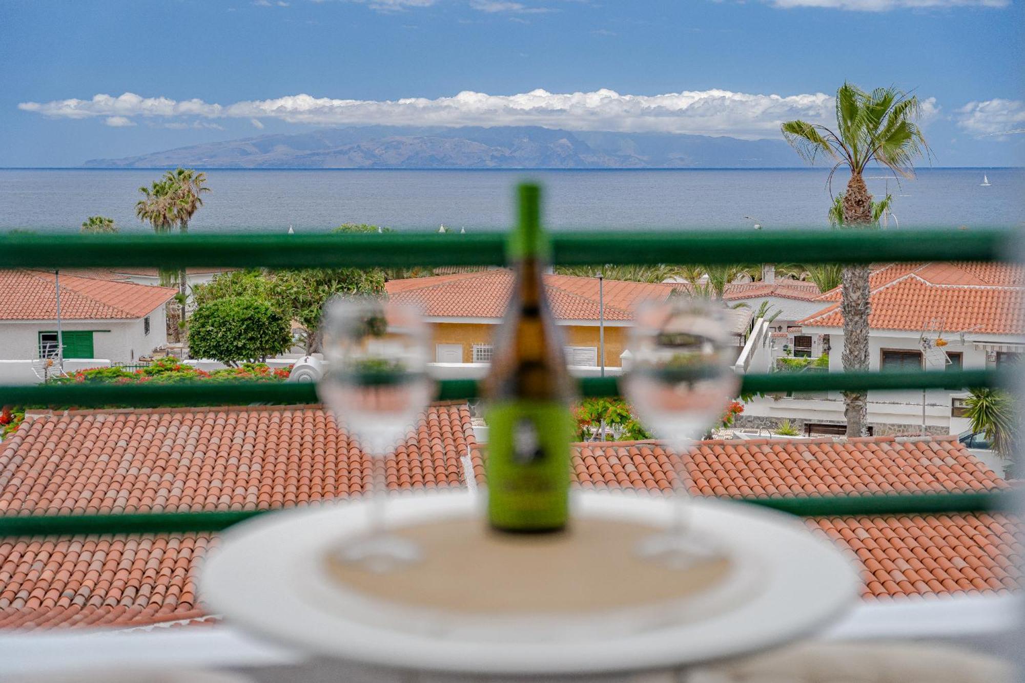 Ferienwohnung 2Bdr Ocean View & Large Private Terrace In Puerto De Santiago Puerto de Santiago  Exterior foto